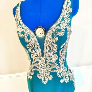 POLY USA by Neblon Women's Evening gown sz S